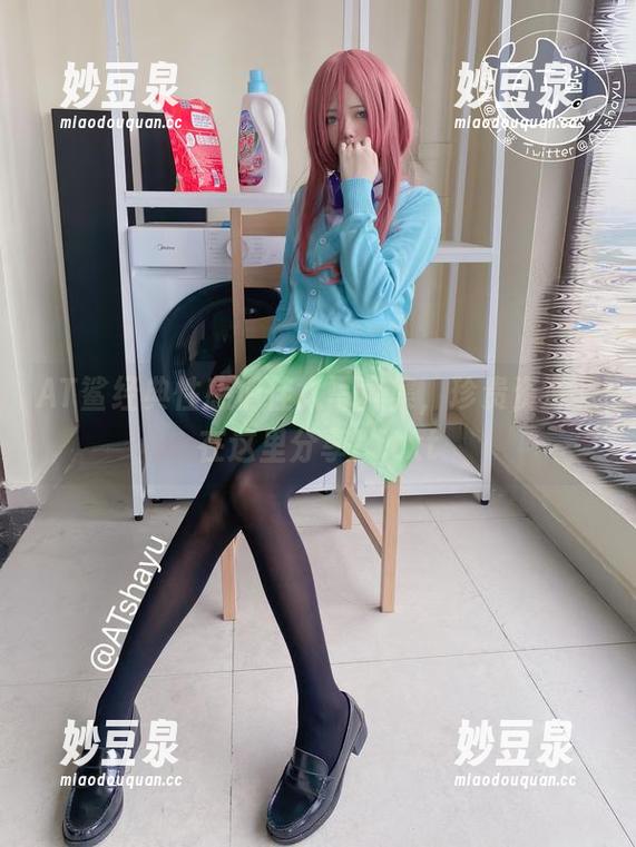 AT鲨经典性感俏佳人写真集，珍贵资源只在这里分享！.txt