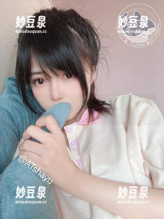 AT鲨 看AT鲨如何演绎体操服,更新美图全在这里!.txt