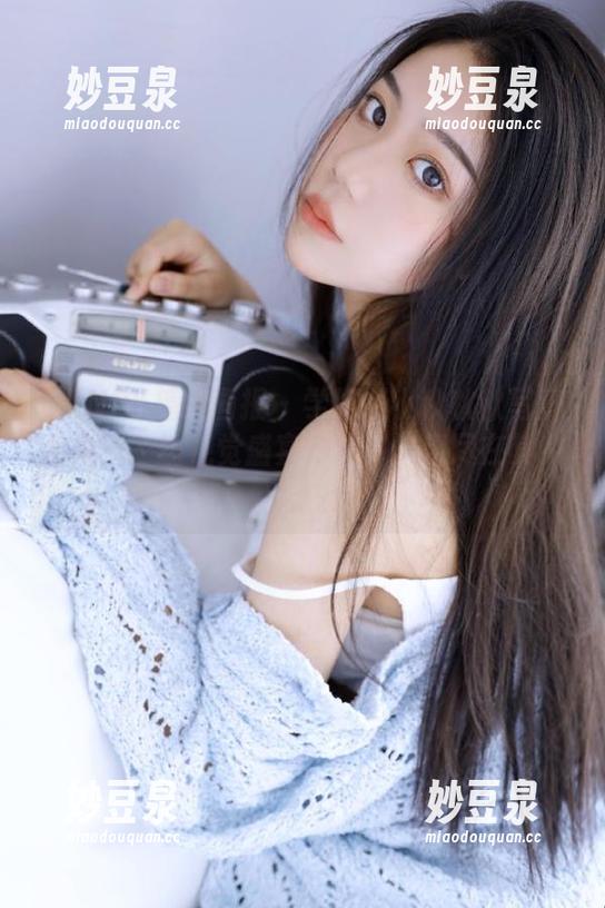 CANDY糖果画报-夏小秋秋秋 CANDY糖果画报 - 学姐夏小秋秋秋写真合集:一场视觉盛宴,秋日风情尽在其中!.txt