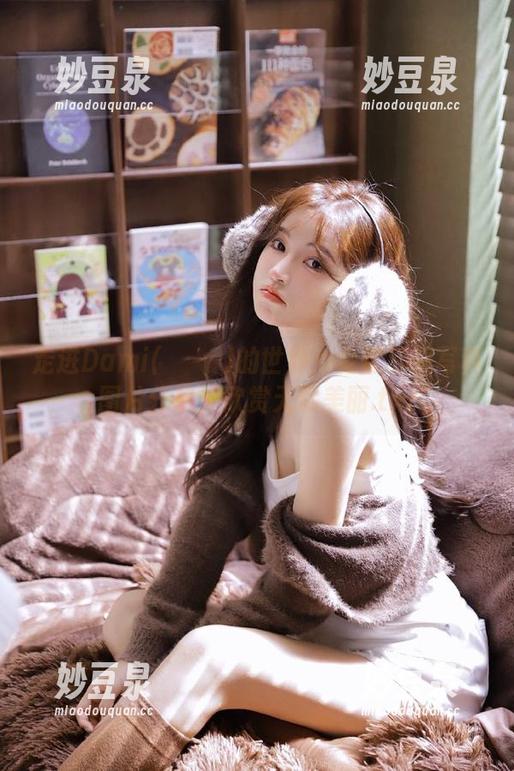 走进Dami(퀸다미)的世界：全套和服写真图片分享，欣赏无尽美丽.txt