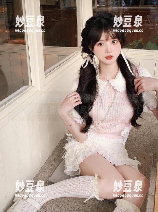 Feilin嗲囡囡 - 陈雅漫VICKY短裙写真，无圣光清新套图尽显女性魅力.txt