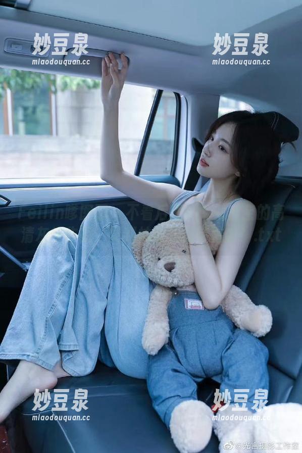 Feilin嗲囡囡 - 不看后悔！龙女宝宝的高清灰丝作品，笑到抽筋的独特魅力！.txt