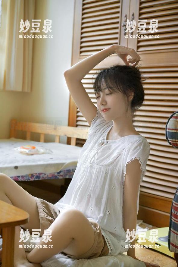 GIRLT果团网 - 最新力作合集：探秘little贝壳喵如梦似幻的睡衣写真.txt