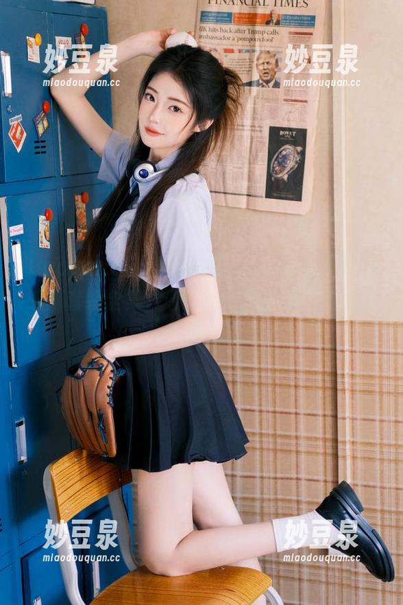 HuaYang花漾-娜露Selena HuaYang花漾 - 娜露Selena的魅力揭晓:套装全集,感受她作品背后的故事与情感.txt
