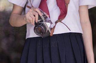HuaYang花漾 - “宋KiKi奶牛”无尽魅力：尽享丰盈写真图集，满足你的好奇心！.txt