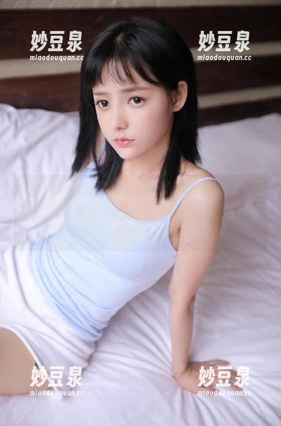 HuaYang花漾 - 张思允Nice校园福利图集，记录那些年的欢笑与泪水，重温青春故事.txt