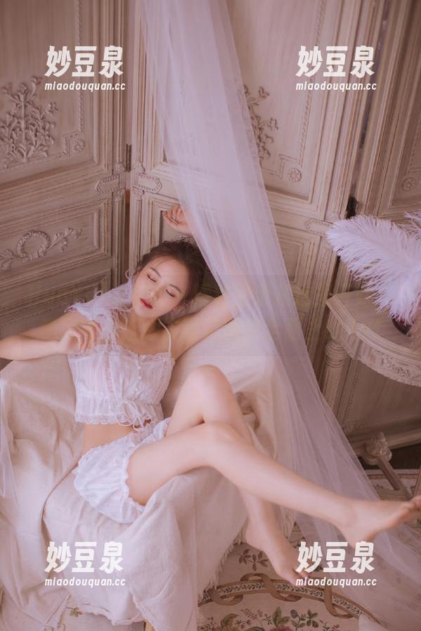 HuaYang花漾 - 精致生活从这里开始：李可可最新睡衣写真图库全面上线.txt
