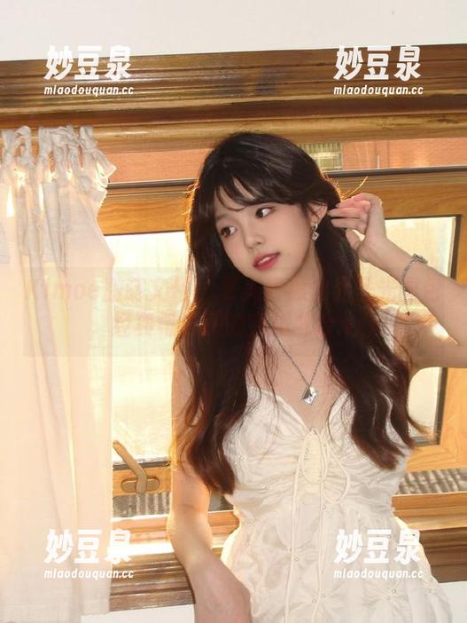Kimoe激萌文化 - 夏美酱黑丝无圣光图包，经典与诱惑的完美融合.txt