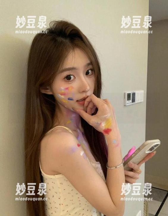MFStar模范学院 - 深入徐微微mia的秘密世界：她的精选写真作品合集.txt