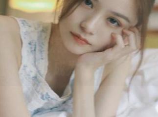 喵糖映画诚意满满：学妹JK制服合集，下载后你也能成为校园传奇！.txt