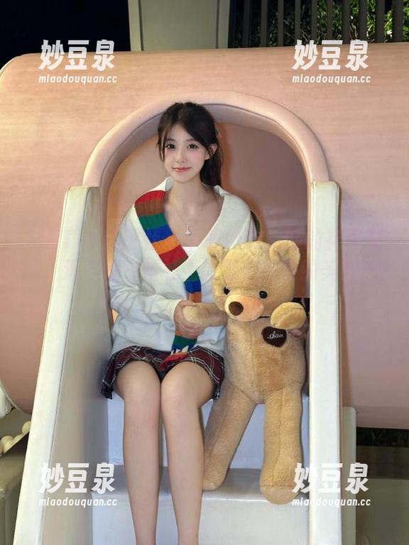 MiiTao蜜桃社-Mia米娅 MiiTao蜜桃社 - 下载Mia米娅的花嫁套图,追寻她在婚礼上的无与伦比的美丽.txt