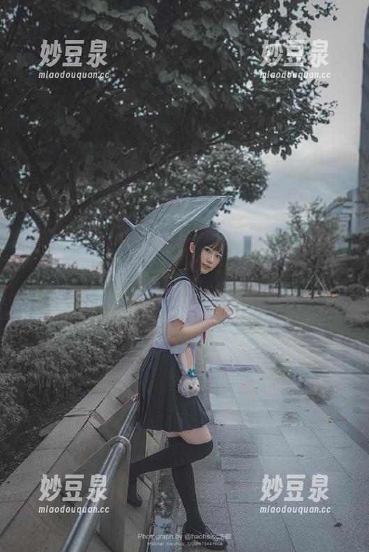 MyGirl美媛馆-Carina绮里嘉 MyGirl美媛馆 - Carina绮里嘉的灰丝写真精选:诠释青春与优雅的经典瞬间.txt