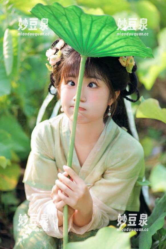 MyGirl美媛馆 - 夏小秋秋秋解锁高清写真艺术，带你领略《灰丝》中的自然与魅力.txt