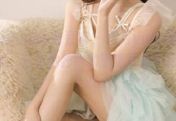 QingDouKe青豆客 - 伍月yuer最新力作揭秘，分享她独特的剧情写真作品魅力.txt