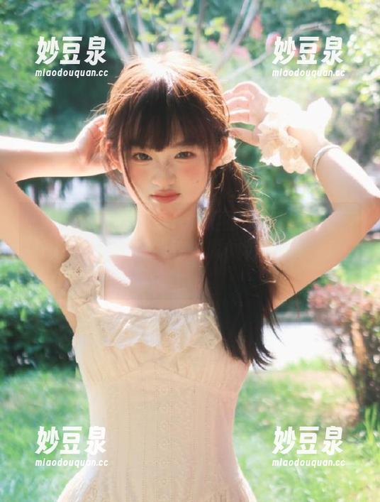 SLADY猎女神 - 下载爱丽莎Lisa修女美图图集，解锁她的绝美瞬间与无限灵感！.txt