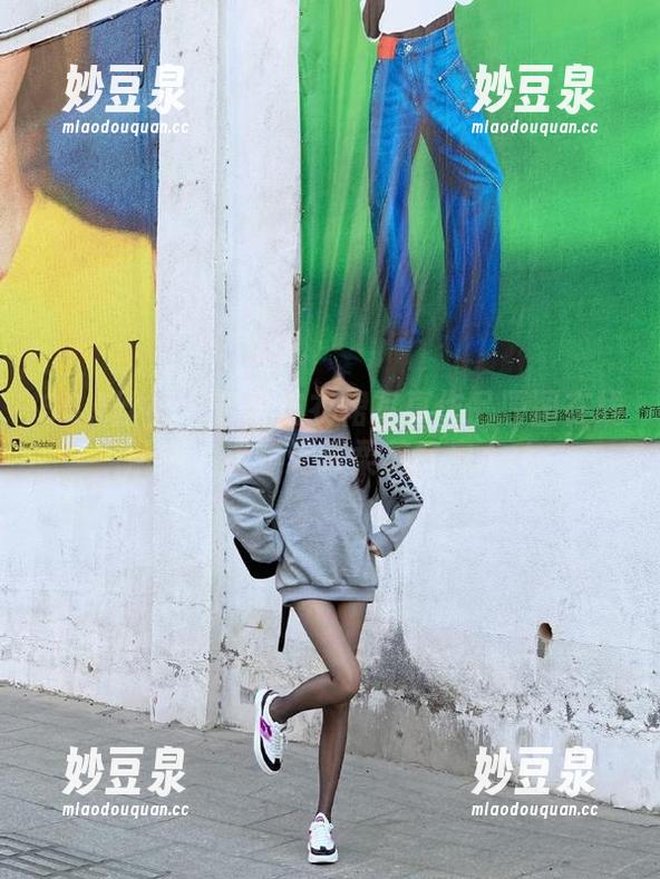 SSA丝社 - 若雨连衣裙写真作品原图在线解锁，流露无限柔美气息.txt