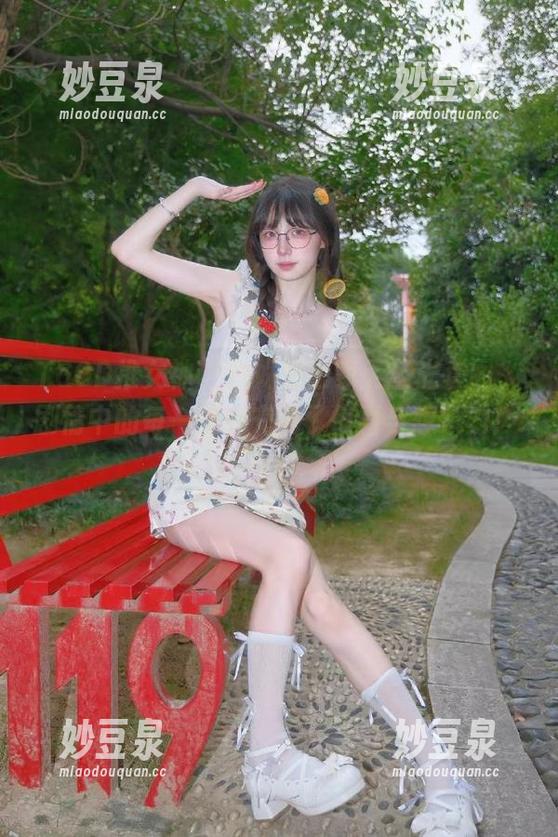 TGOD推女神-战姝羽 TGOD推女神 - 战姝羽独家无圣光套图,剧情中的每一帧都充满了惊喜与想象力!.txt