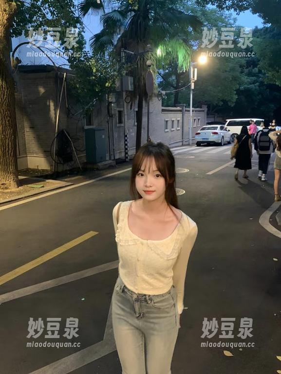 TGOD推女神-赵伊彤 TGOD推女神 - 探索赵伊彤和服魅力,独特作品集分享让每一个瞬间璀璨夺目.txt