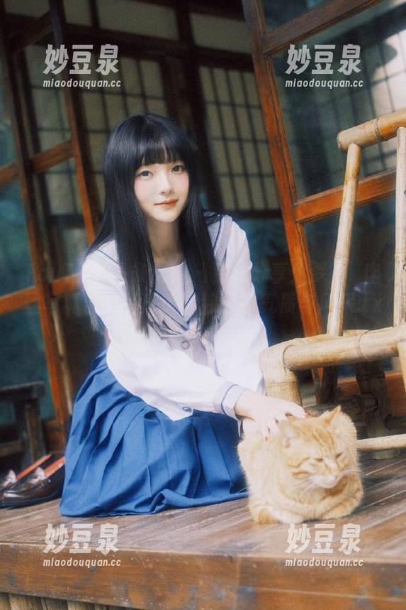 TouTiao头条女神-梦心玥 TouTiao头条女神 - 独家分享:梦心玥肉丝写真合集,感受她独特的气质与风采.txt