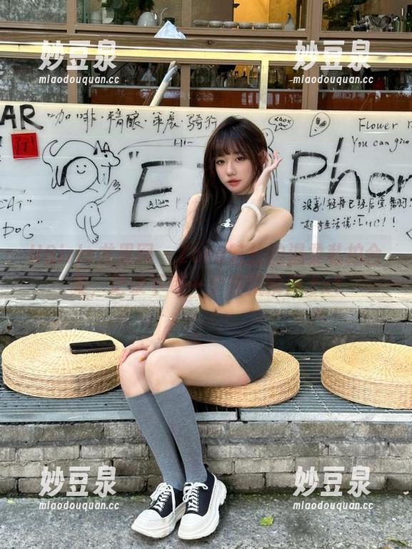 UGirls尤果网-Zora若拉 UGirls尤果网 - Zora若拉的温柔私拍合集,记录下每一个细腻瞬间.txt