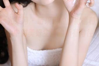 UGirls尤果网 - 萌琪琪的旗袍福利作品，唤醒你心中对美好生活的所有向往与追求！.txt