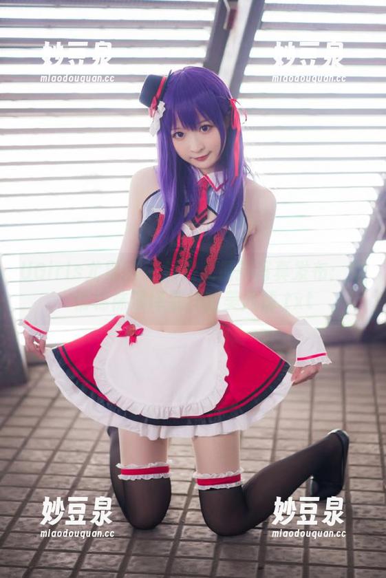 UGirls尤果网 - 黛熙儿最新写真发布：柔情棉袜演绎别样甜美风情.txt