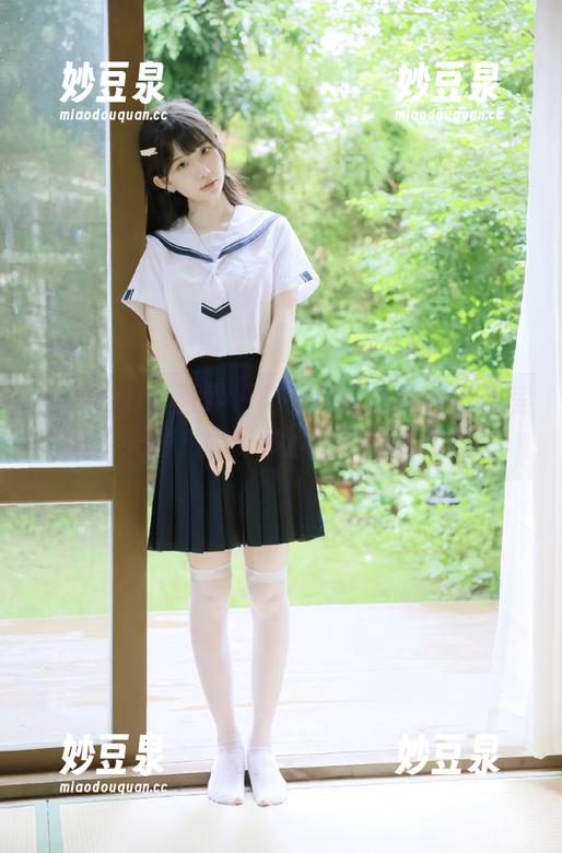 XIAOYU语画界 - 与张欣欣一起探索私房豹纹美图，尽情体验狂野与优雅.txt