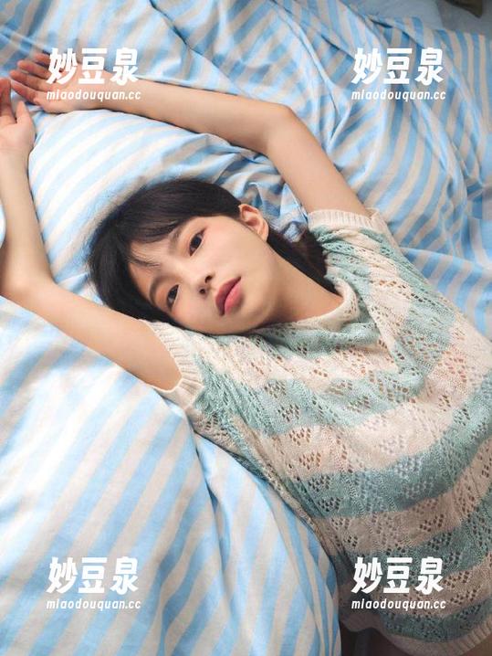 XINGYAN星颜社 - 从李若汐ci夏日摄影中获取灵感，独特图库资源大放送.txt
