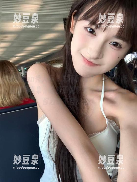 Xiuren秀人网 - 忘不了的Wendy智秀美脚写真集，最新更新带来无尽惊喜，让你心动不已！.txt