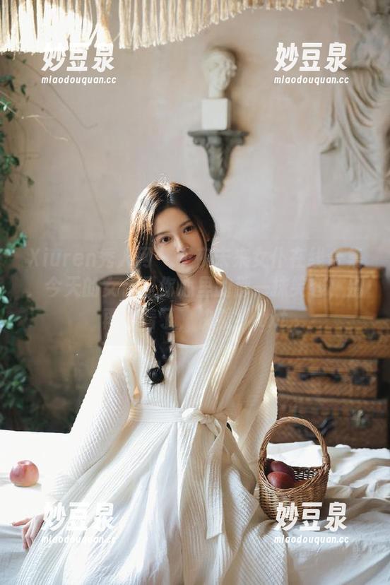 Xiuren秀人网-千夜未来 Xiuren秀人网 - 千夜未来女仆在线合集,今天的女仆是你心里的那一抹笑容,别再藏着了,快看!.txt