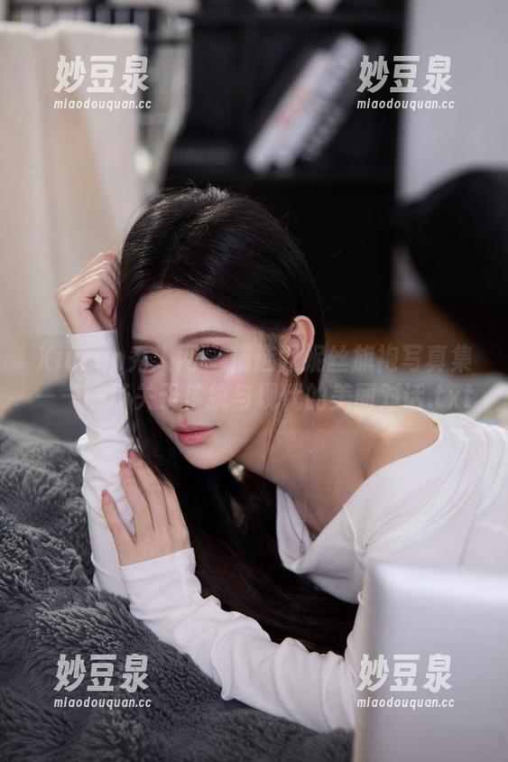Xiuren秀人网-尤妮丝 Xiuren秀人网 - 精选尤妮丝旗袍写真集——一场关于传统与现代的美丽对话.txt