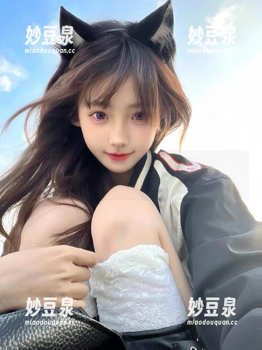 Xiuren秀人网 - 清丽动人！拍黄瓜girl女友写真原图全景曝光.txt