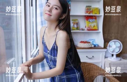 Xiuren秀人网 - 白茹雪Abby空姐的华美写真：图片分享让你沉浸在云端梦想中！.txt