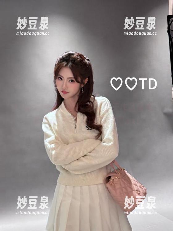 Xiuren秀人网 - 艾希儿夏天作品图集：展现青春气息的完美瞬间.txt