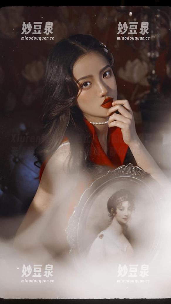 Xiuren秀人网 - 芭比KIKI的睡衣私享时光，唯美原图与图片展现宁静优雅的一面.txt
