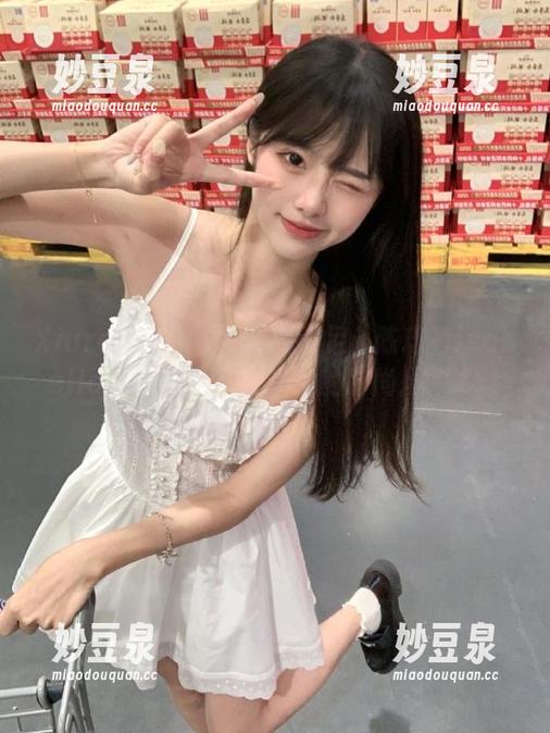 Xiuren秀人网-陈巧蓓isabella Xiuren秀人网 - 聚焦美足:陈巧蓓isabella高清图集,足尖上的时尚风采.txt