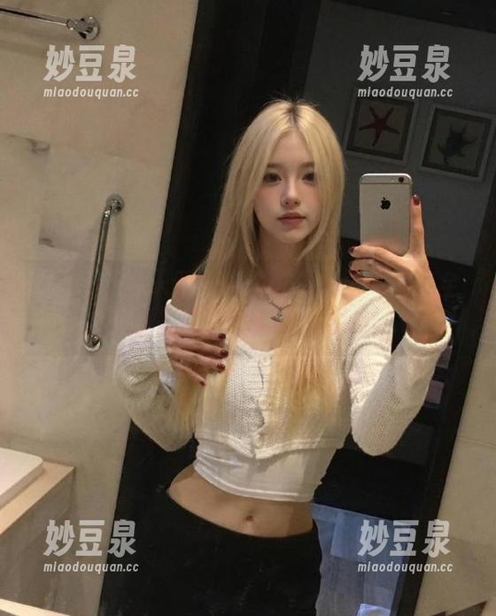 Xiuren秀人网-龙雪儿 Xiuren秀人网 - 龙雪儿倾情演绎粉色全集,原图呈现最真实的少女心!.txt