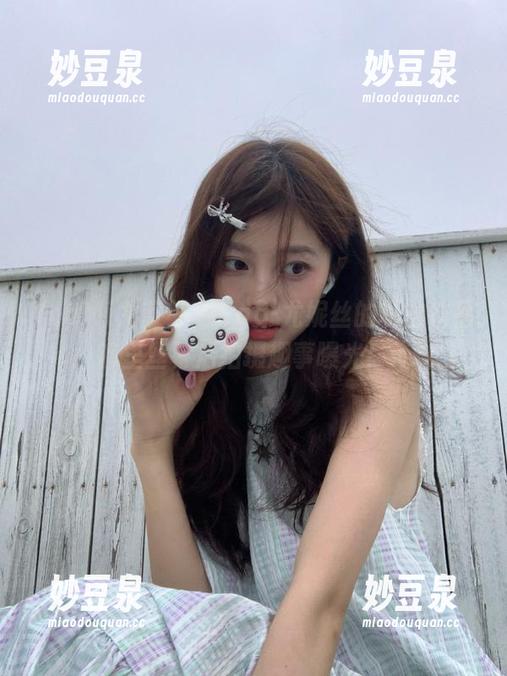 YouMi尤蜜荟-Egg-尤妮丝 YouMi尤蜜荟 - Egg-尤妮丝的私拍作品:裤里丝幕后拍摄趣事曝光!.txt