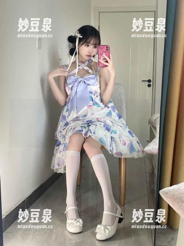YouMi尤蜜荟 - 运动与青春的结合，不柠bling写真图片展示她无畏的向前精神.txt