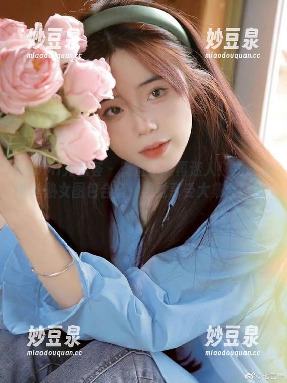 YouMi尤蜜荟 - 简直不能再迷人！尤妮丝黑丝熟女图包合集，视觉享受大集合！.txt