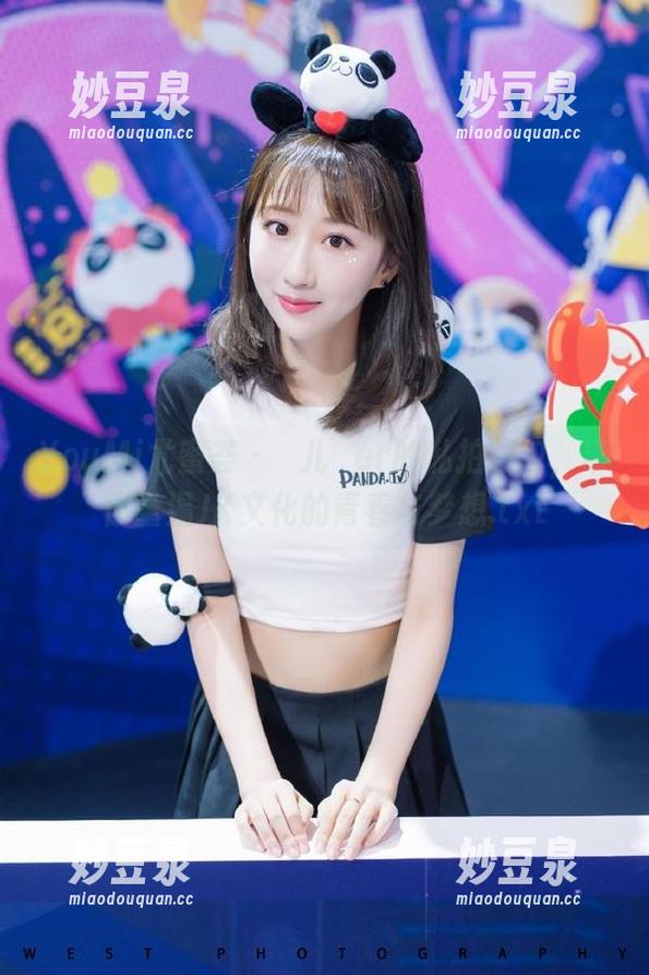 YouMi尤蜜荟 - 玥儿玥er的私拍图包，带你重温JK文化的青春与梦想.txt