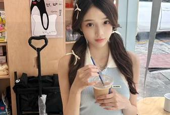 YouMi尤蜜荟 - 谭小灵的油亮美图，没有一张是平庸的，个个都是艺术的结晶！.txt