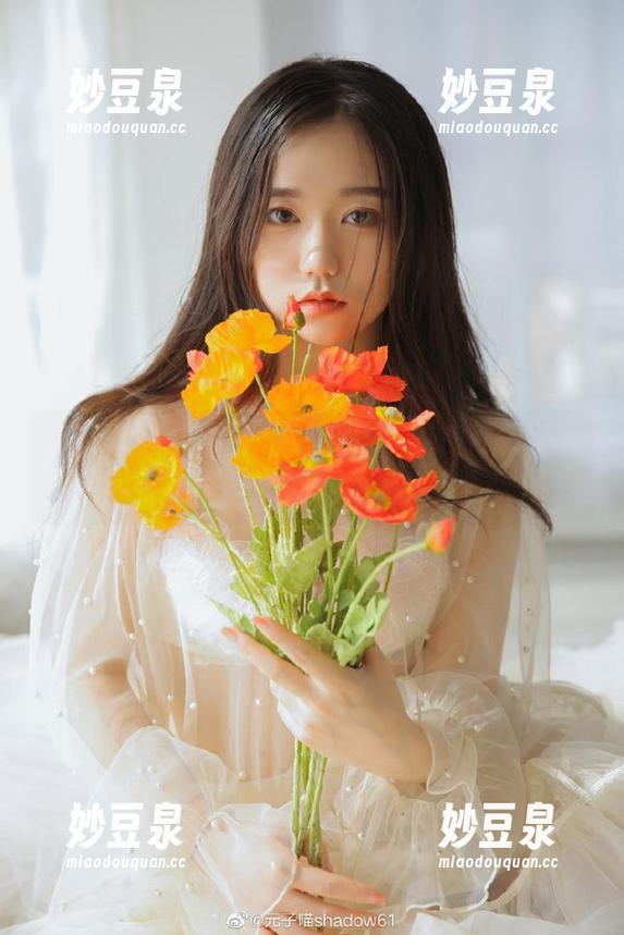 微密圈 - 别说我没提醒你！YuYu超甜丫的短裤写真美图绝对不容错过！.txt