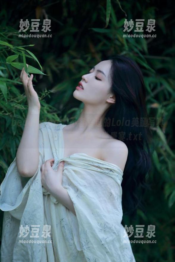 beautyleg - 不容错过的Lola美腿写真，立即下载感受视觉盛宴.txt
