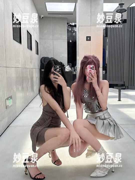 beautyleg - NaNa棉袜写真合集更新，时尚与生活的完美邂逅！.txt