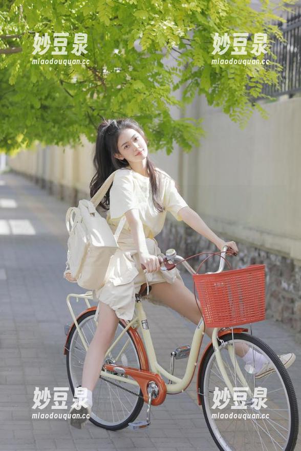 beautyleg-Susan beautyleg - 视觉盛宴!《Susan校服》原创原图下载,让你尽情享受校园的青春气息!.txt