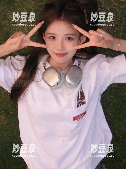 pans - 追随淘淘步伐，御姐风采尽在我们的图库分享，感受视觉与心灵的双重盛宴！.txt