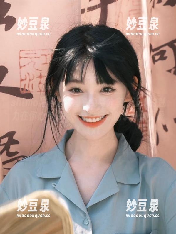 shimo霜月温泉图集免费分享：让她的魅力在你心中荡漾，感受温泉的宁静与温暖！.txt