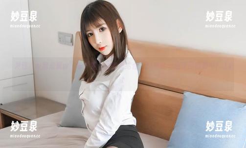 发现“w黑米粥w”与“猫”的完美结合，尽在这一组原图图册中！.txt