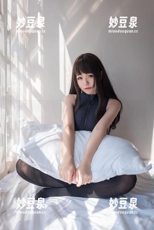 当yoko夏宅遇上厨娘，cos的艺术与美味共振，图片一网打尽.txt